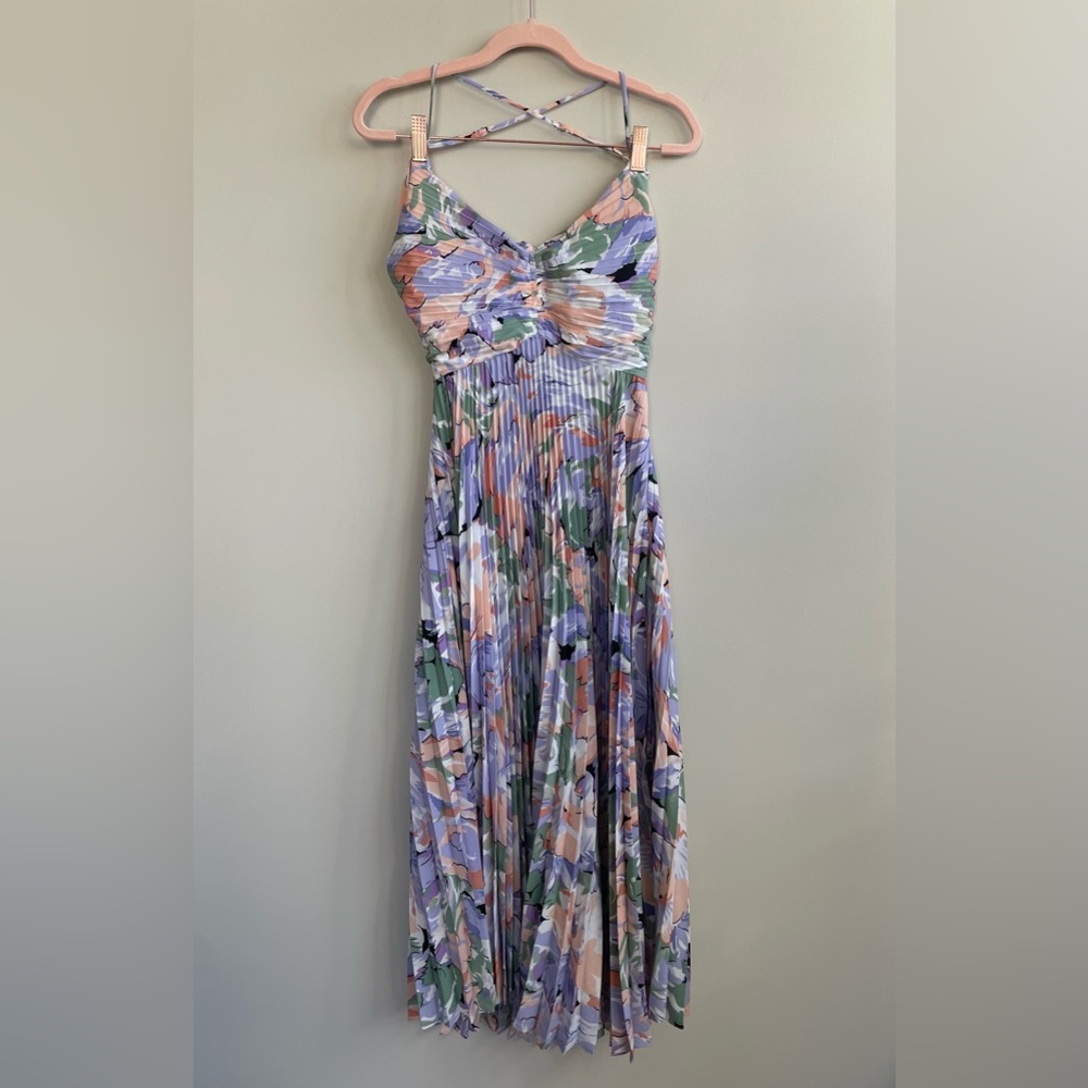 ASTR The Label Blythe Floral Plisse Midi Dress Coral Multi - Picture 6 of 15